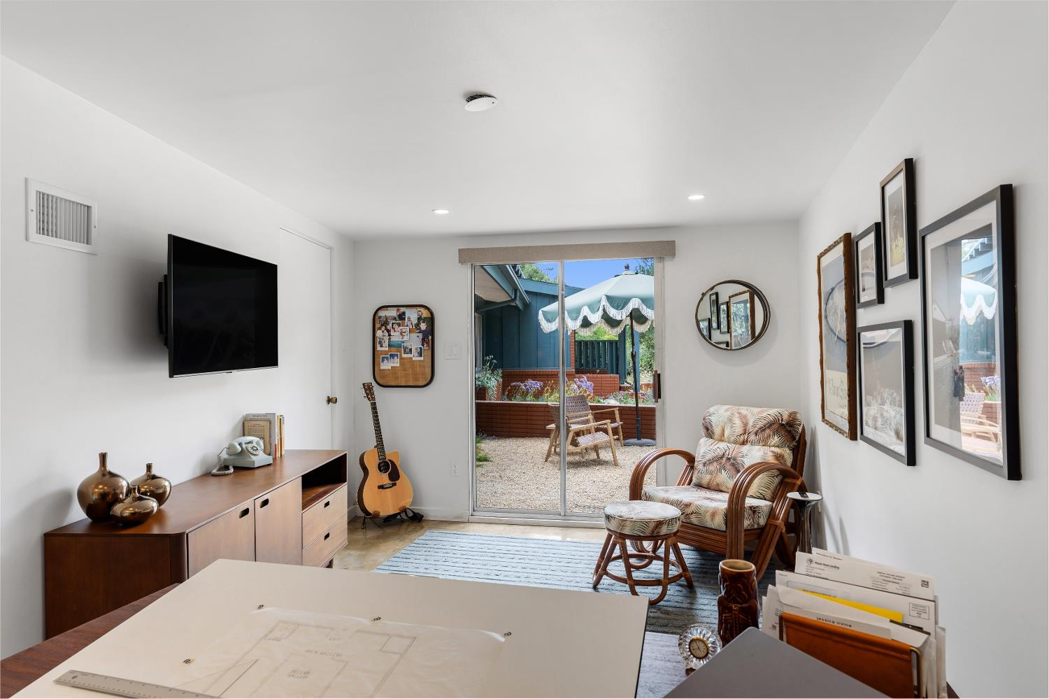 2046 Los Encinos Road Ojai, CA 93023 - Photo 43 of 50 Office