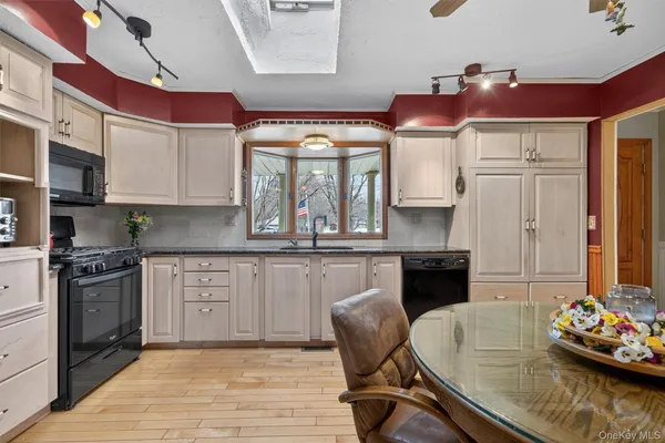 $424,998 | 63 Ryerson Road, New Hampton, NY 10958