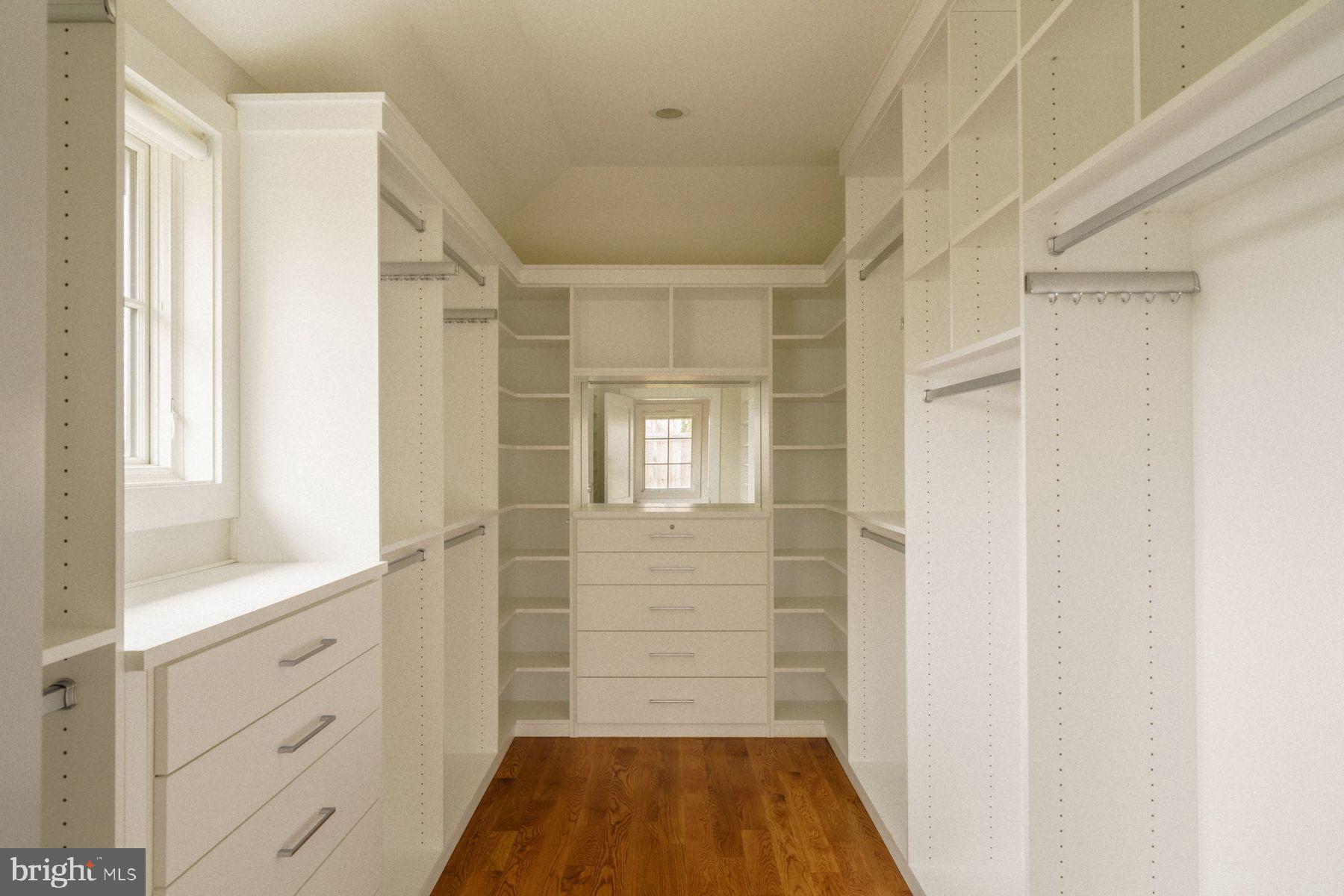 609 St Andrews Road Philadelphia, PA 19118 - Photo 20 of 43 a bathroom with a sink and a shower