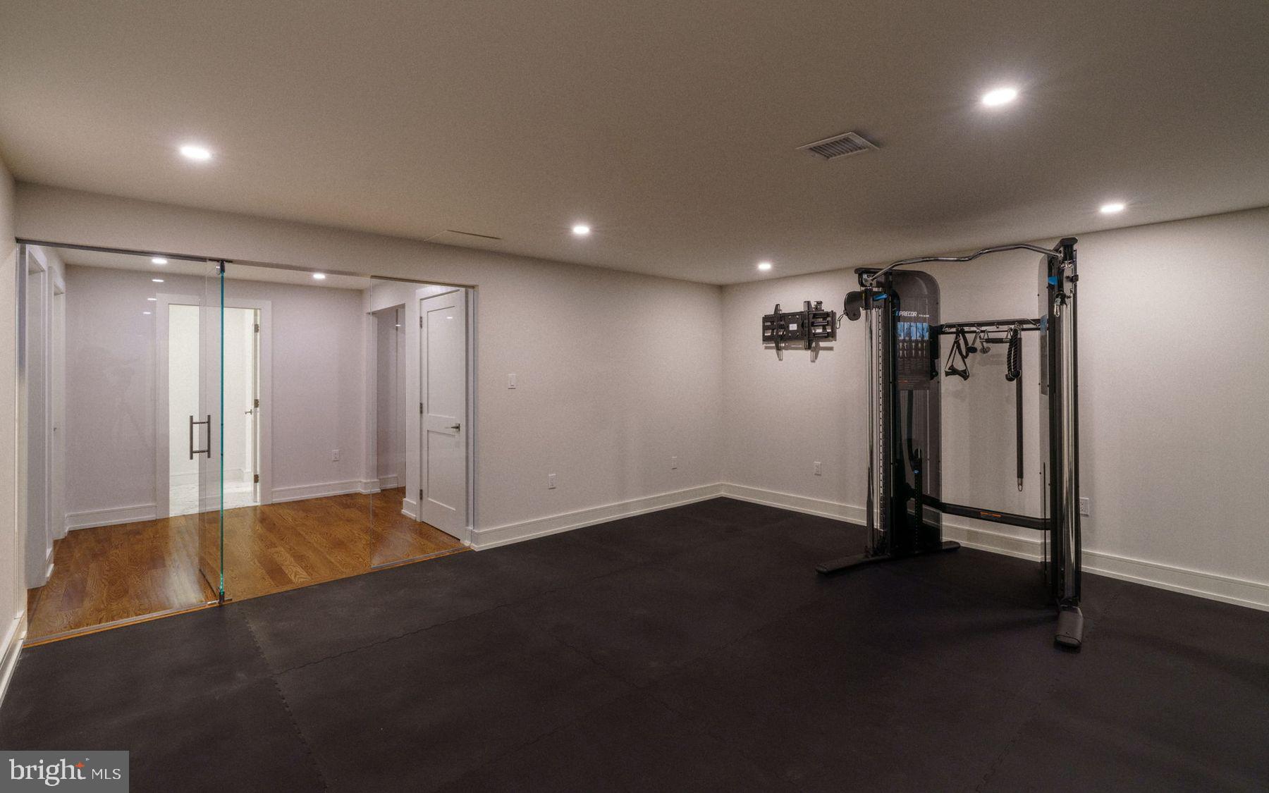 609 St Andrews Road Philadelphia, PA 19118 - Photo 41 of 43 a view of an empty room