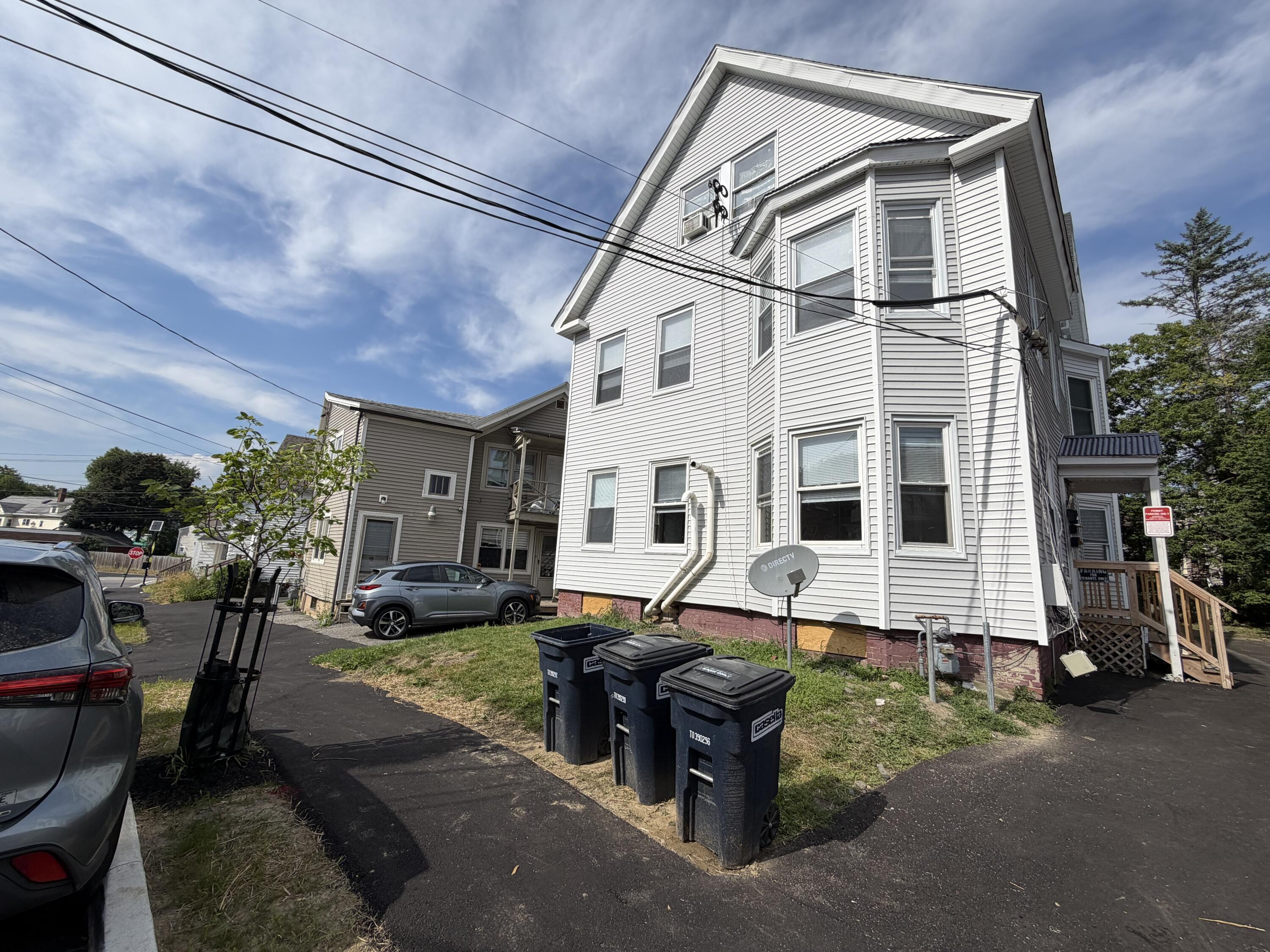 16 Howe Street Lewiston, ME 04240 - Photo 4 of 90 IMG_1224