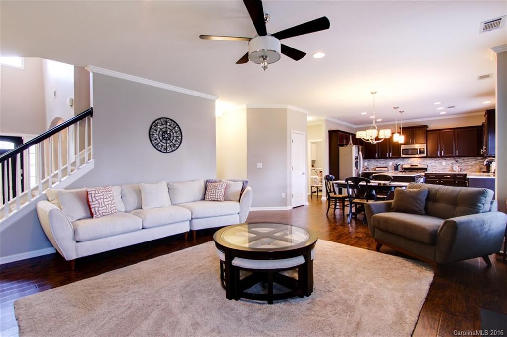 10621 Greenhead View Road Charlotte, NC 28262 - Photo 3 of 23 Gallery Image 3