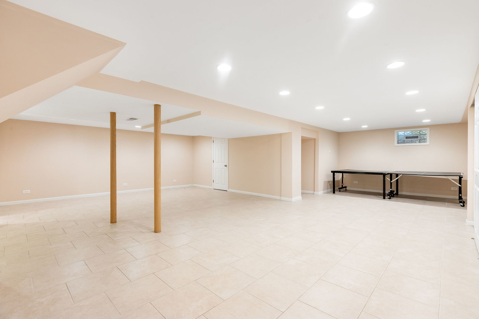 3528 Riverside Drive Wilmette, IL 60091 - Photo 21 of 33 a view of an empty room