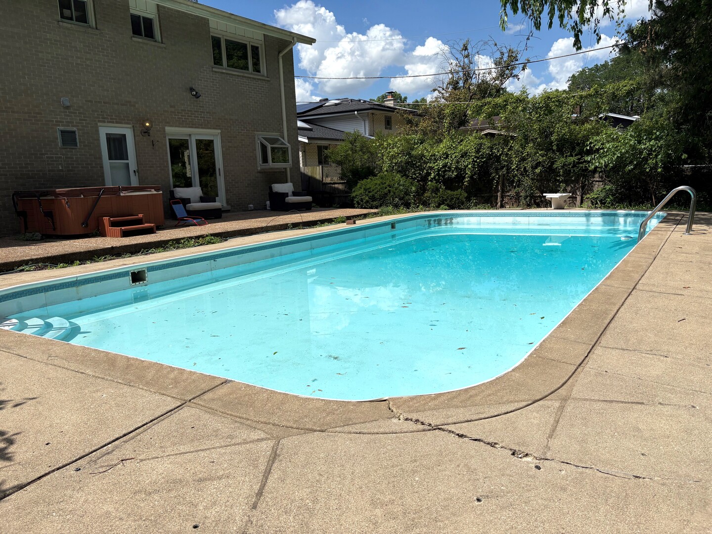 3528 Riverside Drive Wilmette, IL 60091 - Photo 28 of 33 a view of swimming pool