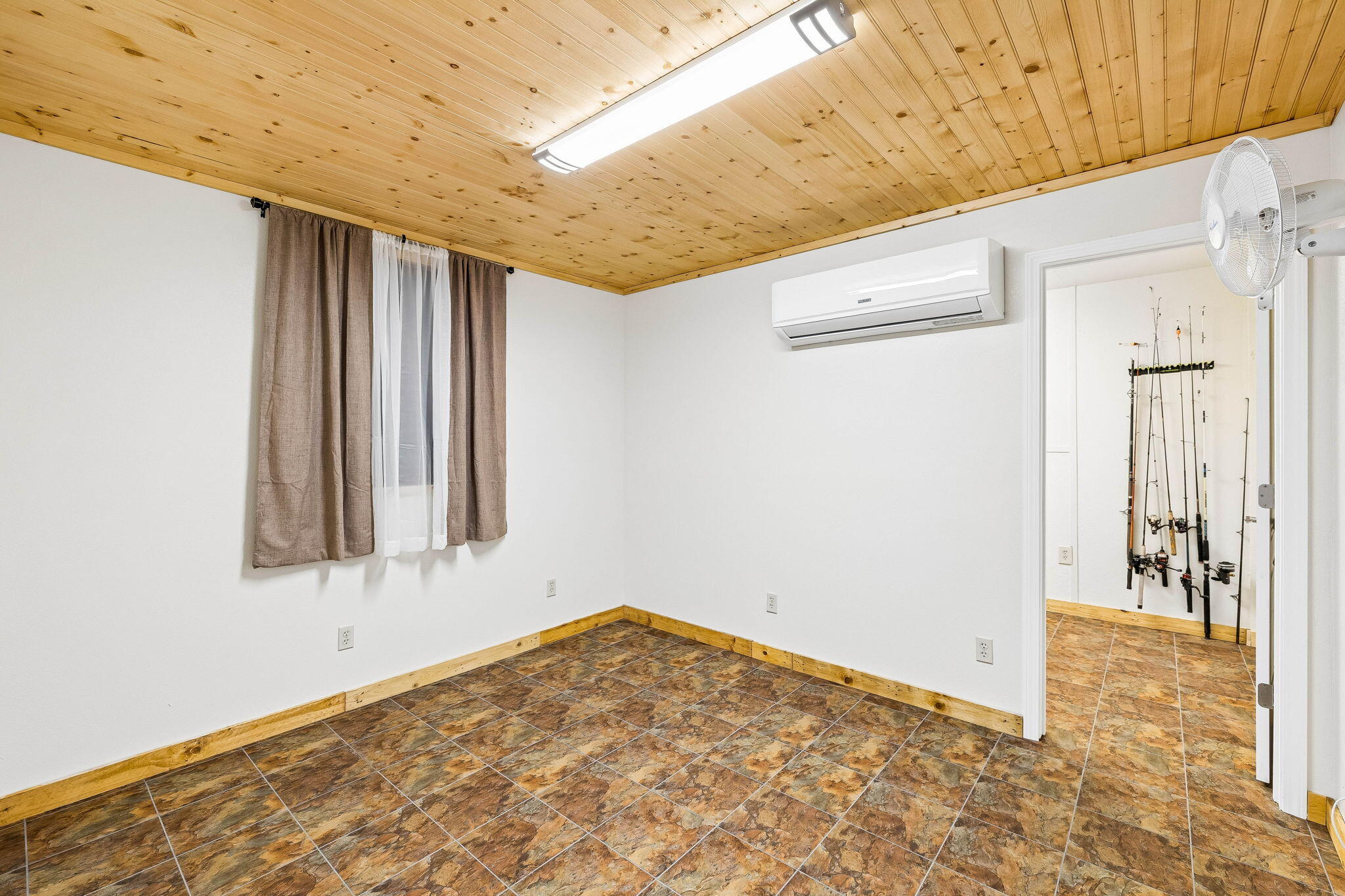 227 Hansen Road Freeport, FL 32439 - Photo 10 of 14 Array_227HansenRd-12