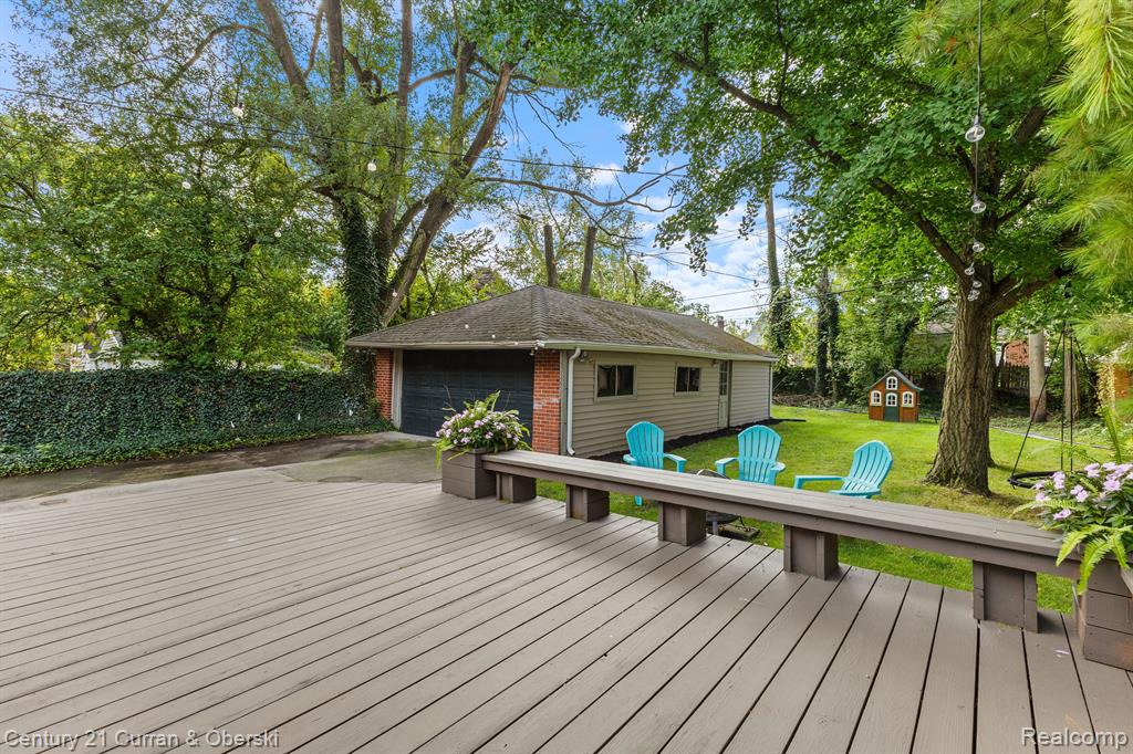 427 Maison Road Grosse Pointe, MI 48236 - Photo 5 of 37