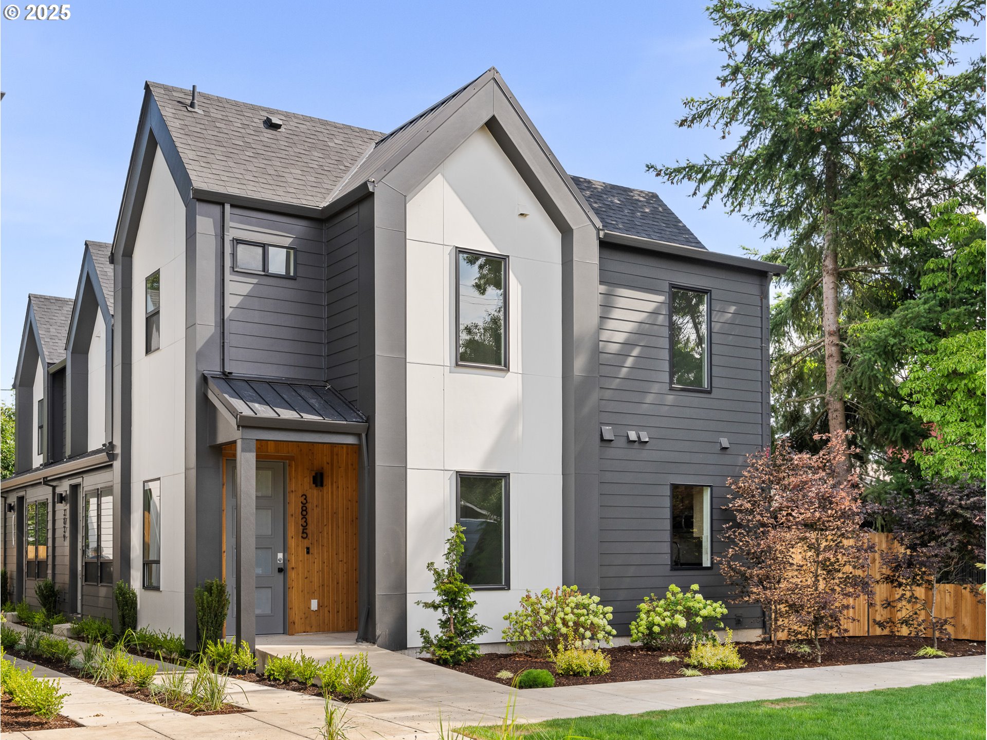 3839 North Willis Boulevard, Unit 2 Portland, OR 97217 - Photo 1 of 12