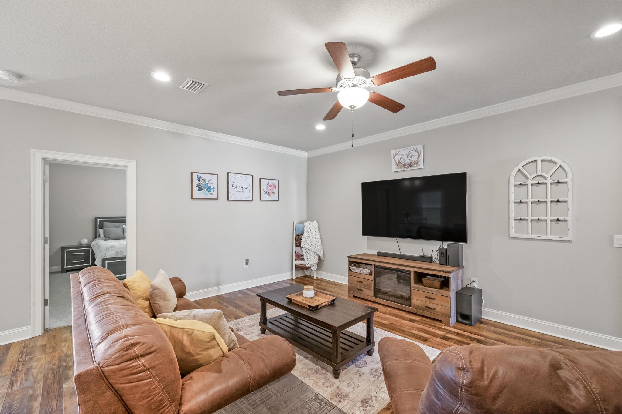 2755 Noah Jordan Road Navarre, FL 32566 - Photo 15 of 36 Gallery Image 15