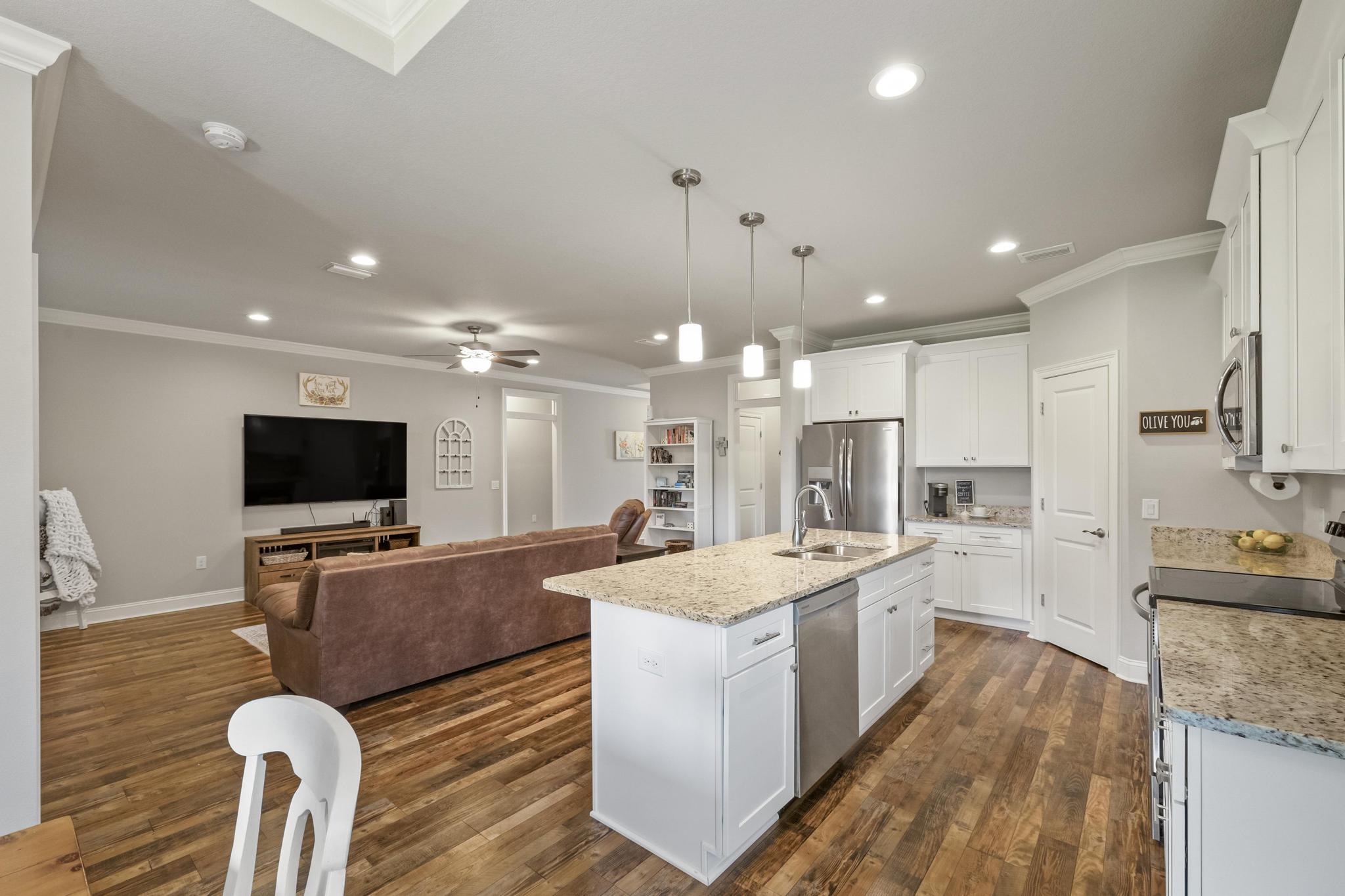 2755 Noah Jordan Road Navarre, FL 32566 - Photo 19 of 36 Gallery Image 19