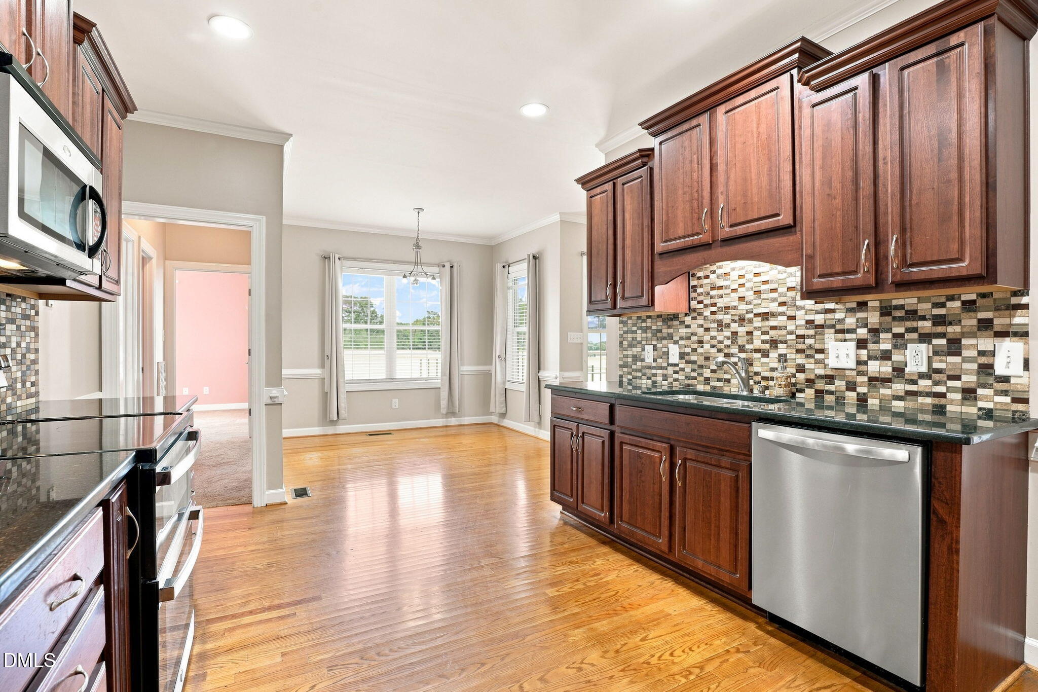 909 Gor An Farm Road Selma, NC 27576 - Photo 16 of 68 Kitchen