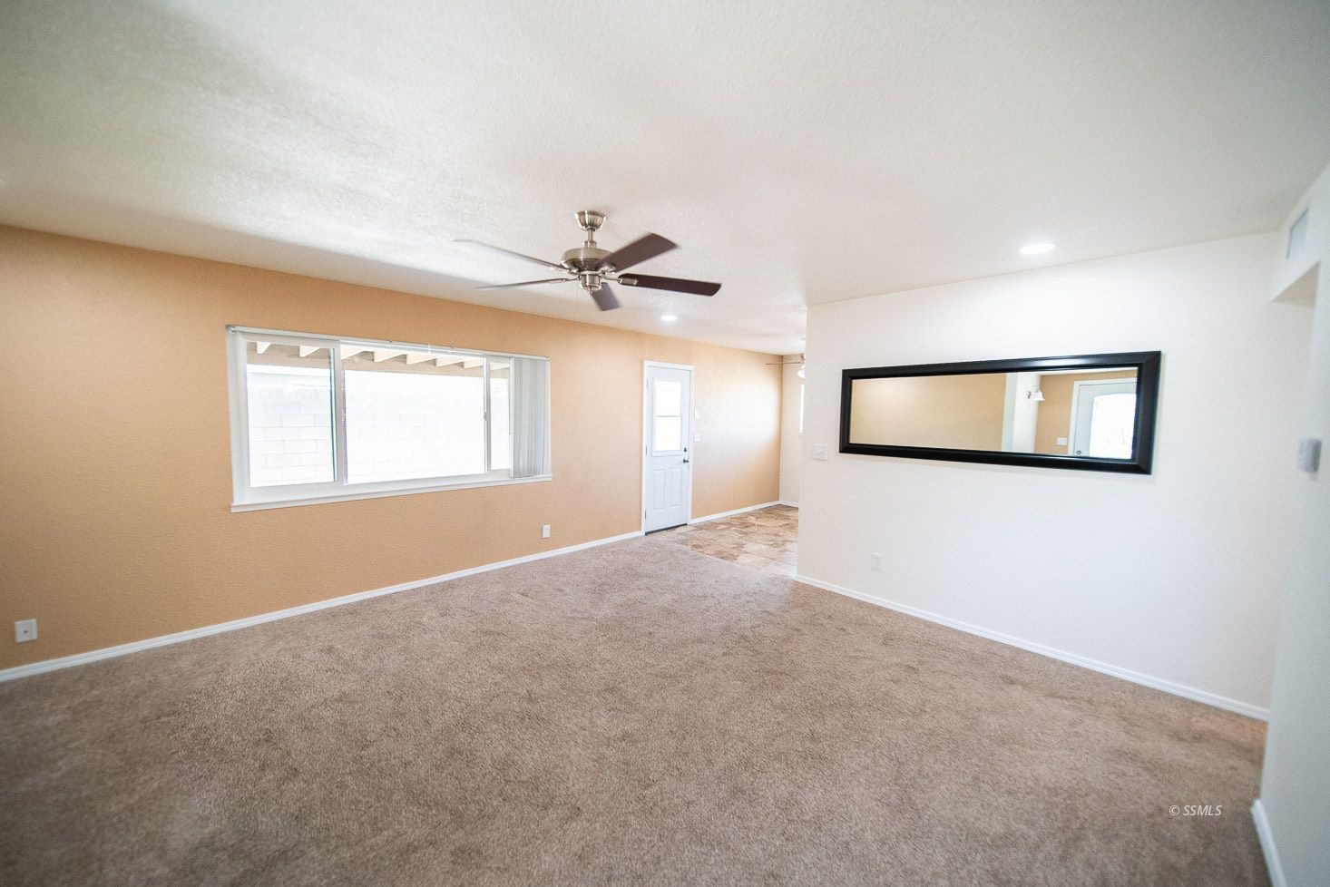 419 South Margalo Street Ridgecrest, CA 93555 - Photo 5 of 36