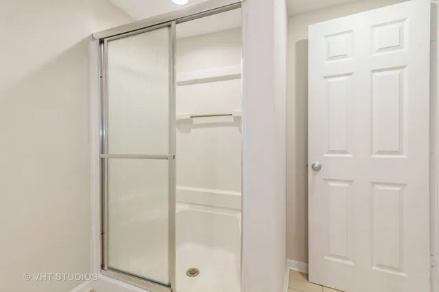 $529,000 | 915 East Chicago Avenue, Naperville, IL 60540