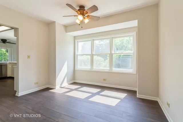 $529,000 | 915 East Chicago Avenue, Naperville, IL 60540