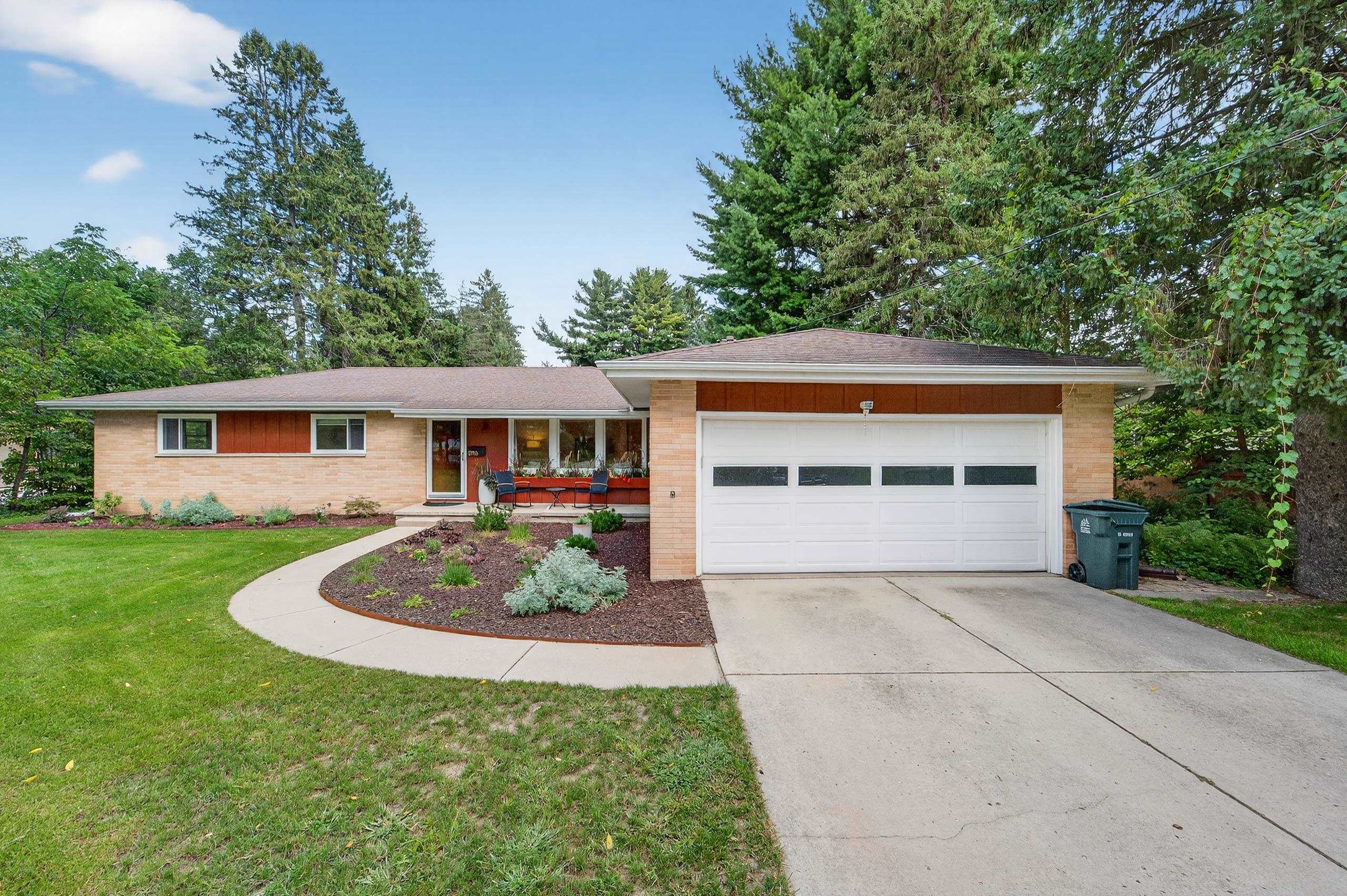 5118 Hammersley Road Madison, WI 53711 - Photo 1 of 1 Gallery Image 1