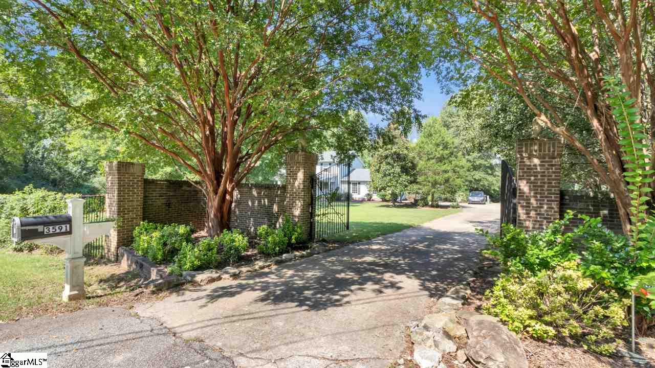3591 Brown Road Greer, SC 29651 - Photo 2 of 32