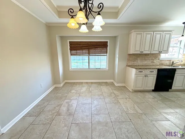 $1,900 | 18277 Autumn View Drive, Prairieville, LA 70769