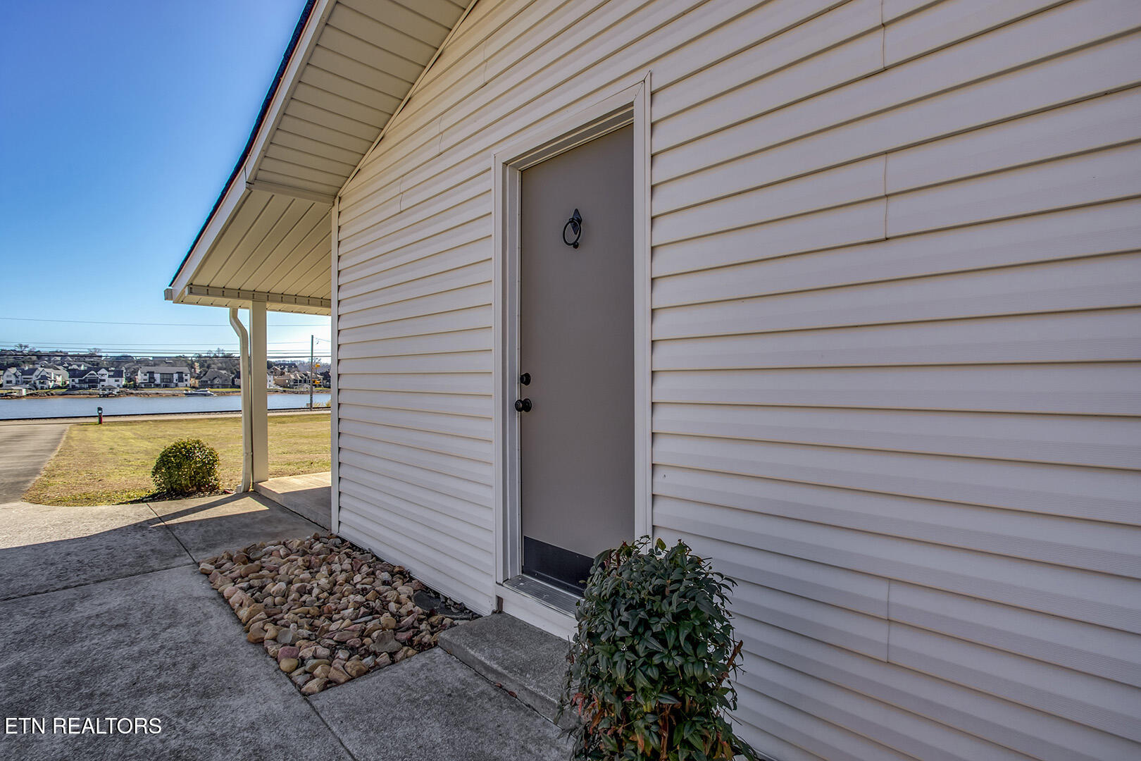 12409 Boyd Station Road Knoxville, TN 37934 - Photo 40 of 60 18_BoydStationRoad_12409_DiningEntry