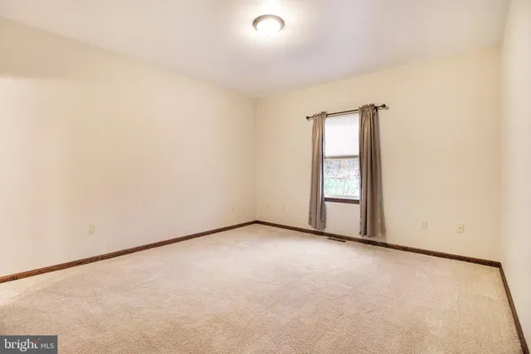 $555,000 | 506 Francis Drive, Mechanicsburg, PA 17050