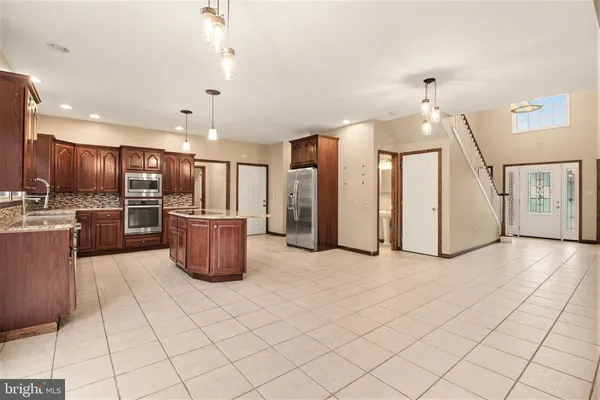 $555,000 | 506 Francis Drive, Mechanicsburg, PA 17050