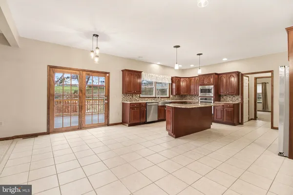 $555,000 | 506 Francis Drive, Mechanicsburg, PA 17050