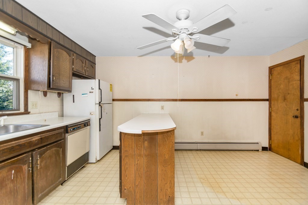 6 Shawsheen Road, Unit 6 Lawrence, MA 01843 - Photo 5 of 27 Gallery Image 5