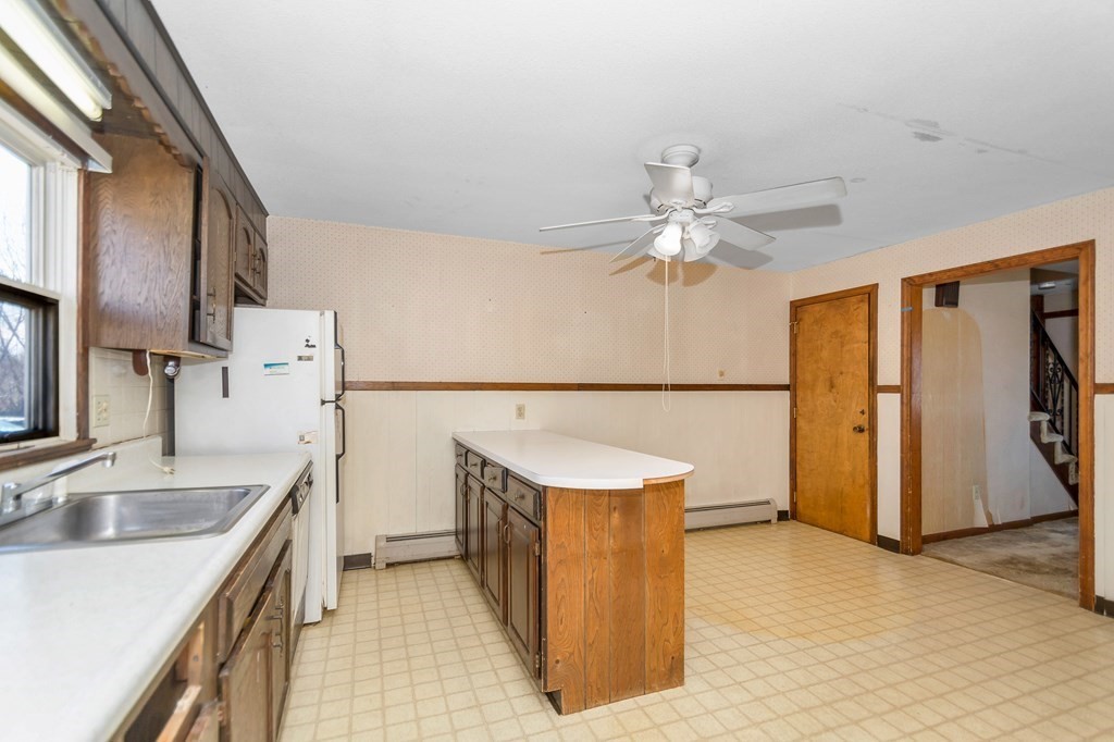 6 Shawsheen Road, Unit 6 Lawrence, MA 01843 - Photo 7 of 27 Gallery Image 7