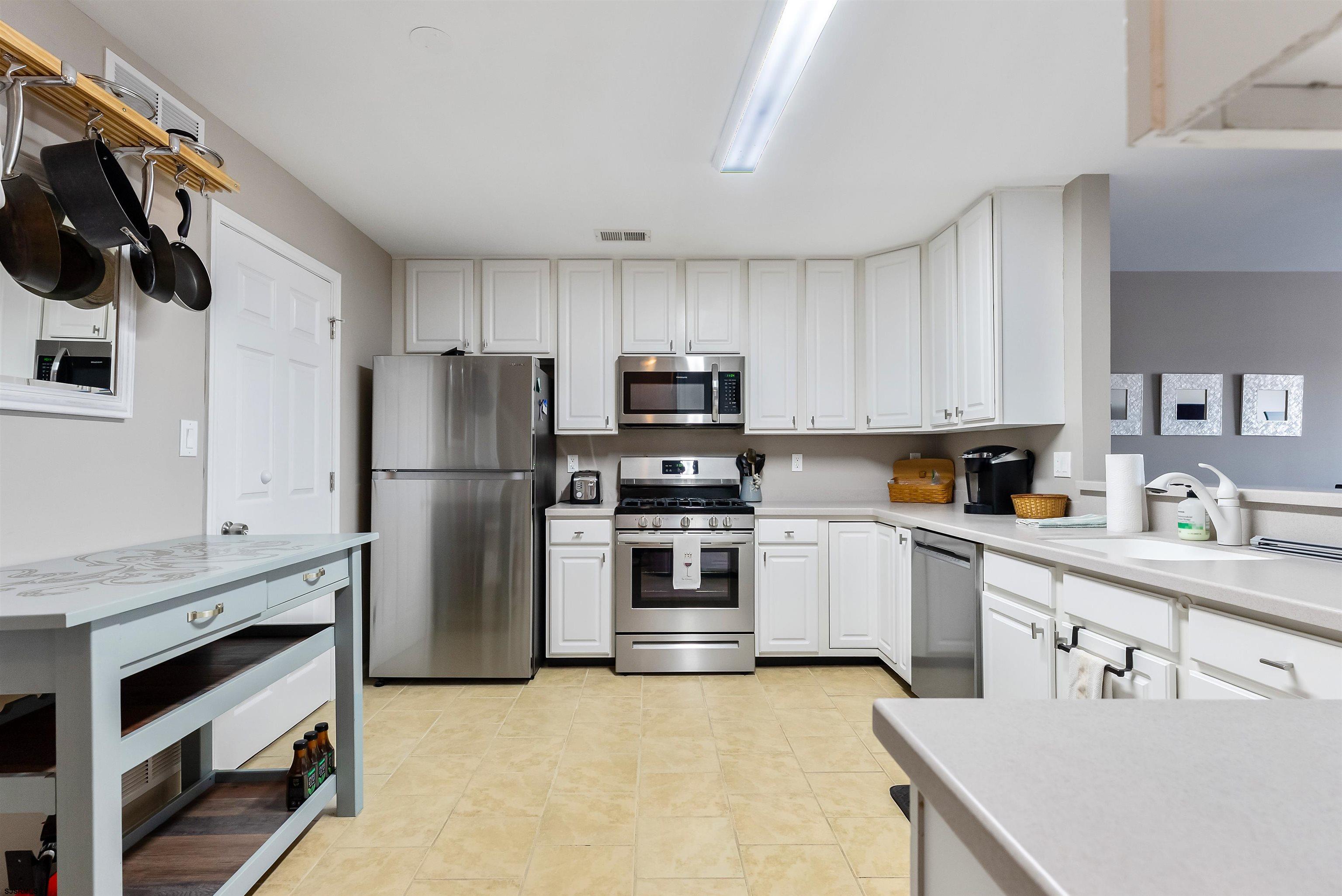 3 Bayside Drive, Unit 3 Somers Point, NJ 08244 - Photo 13 of 30