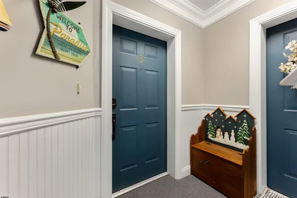 view of small space with wooden floor