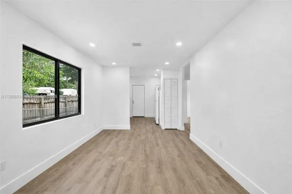 $2,550 | 2919 Northwest 92nd Street, Unit R, Miami, FL 33147