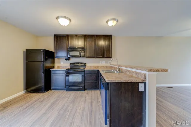 $235,000 | 309 Willott Square Drive, St. Peters, MO 63376