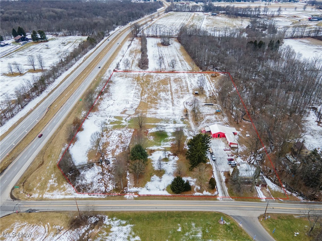 446 Warner Road Southeast Vienna, OH 44473 - Photo 3 of 32 View of snowy aerial view