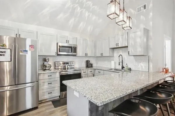$2,100 | 1384 Lanvale Drive Southwest, Atlanta, GA 30310