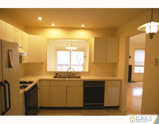 44 West Countryside Drive Princeton, NJ 08540 - Photo 5 of 10
