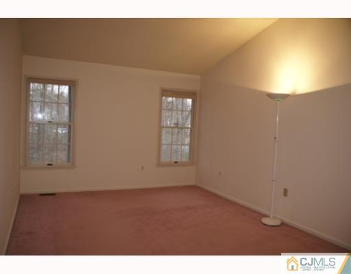 44 West Countryside Drive Princeton, NJ 08540 - Photo 9 of 10
