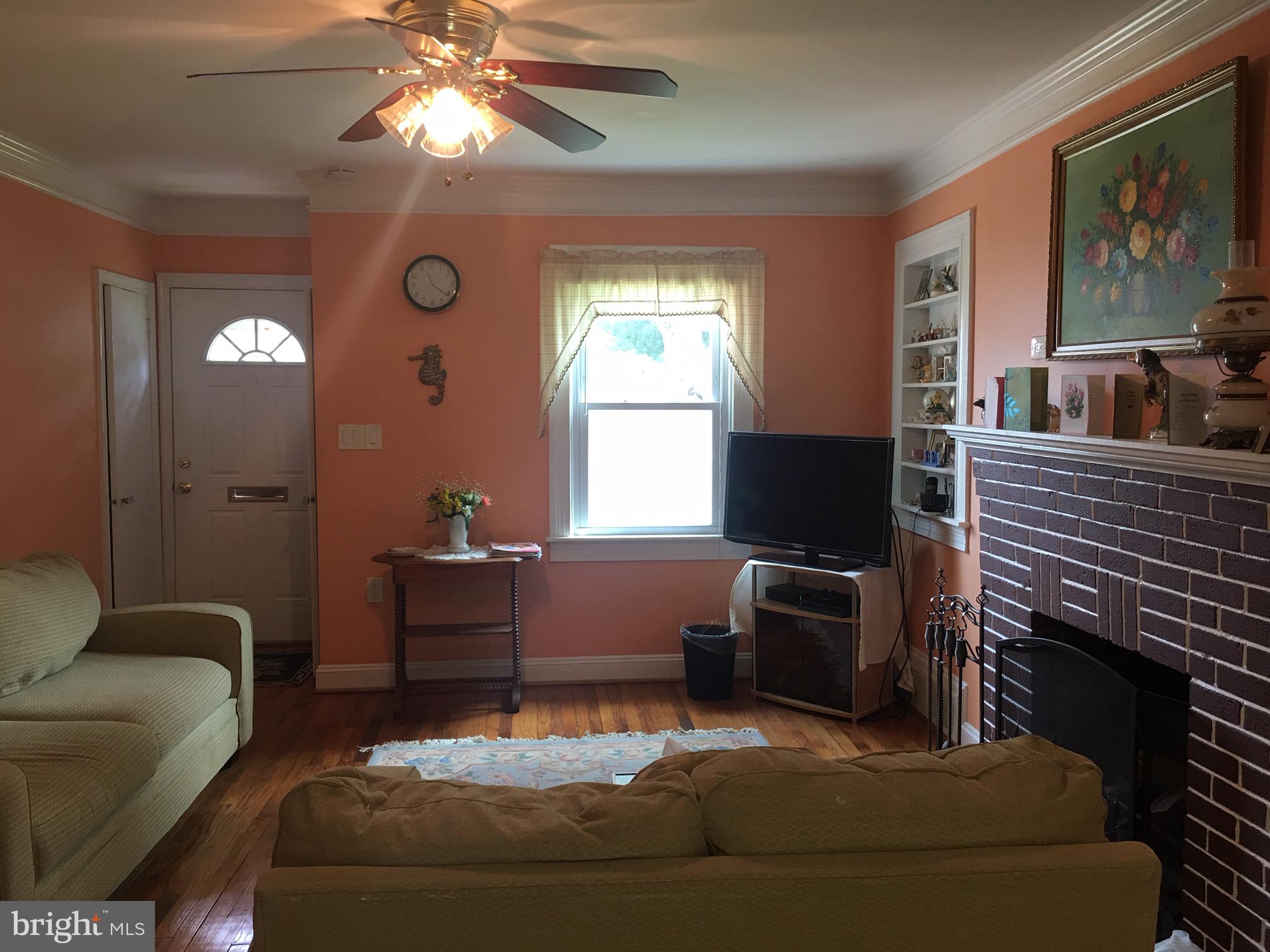 8906 Glenville Road Silver Spring, MD 20901 - Photo 5 of 29 Gallery Image 5