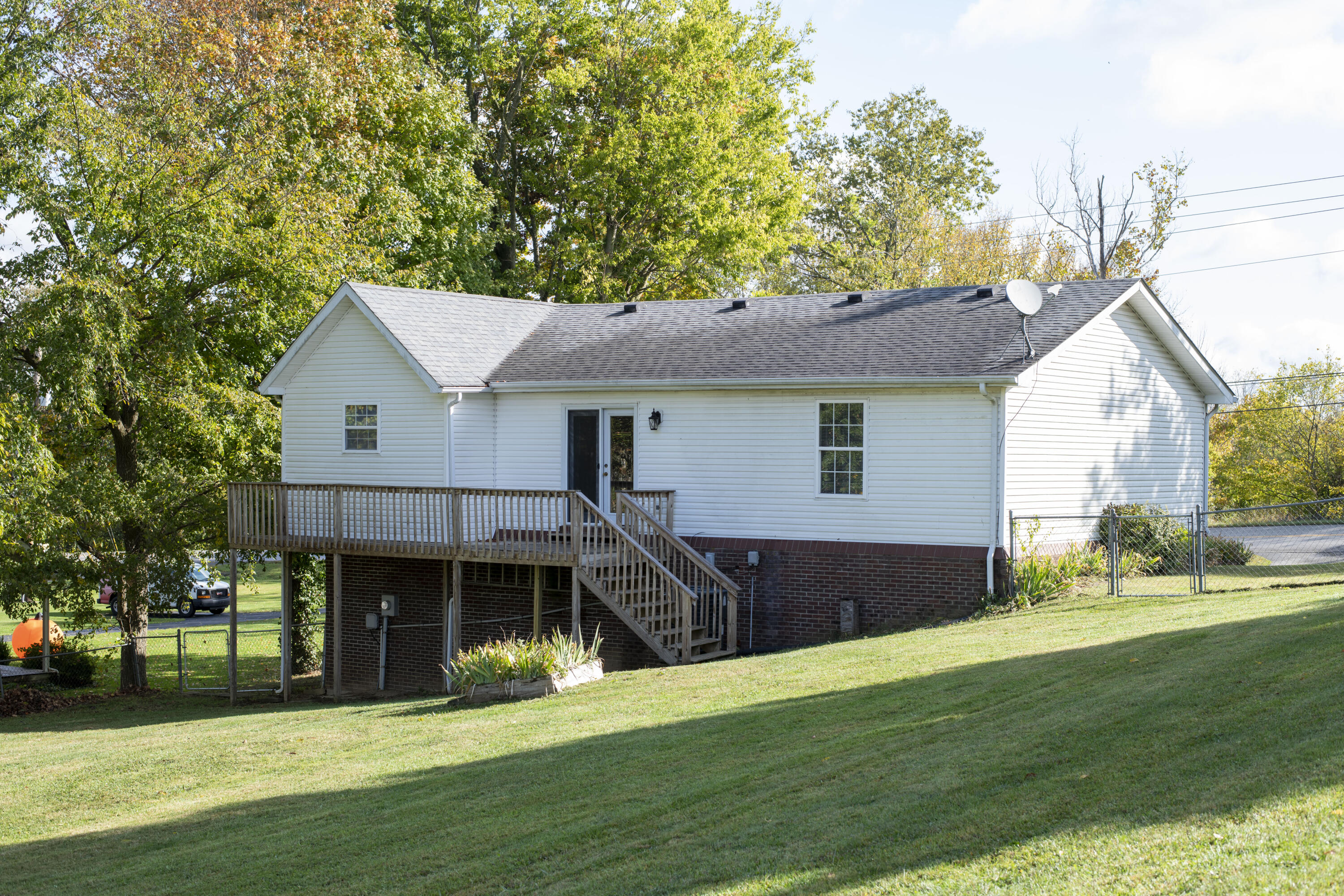 1168 Menelaus Road Berea, KY 40403 - Photo 7 of 37 1168MenelausRd_46