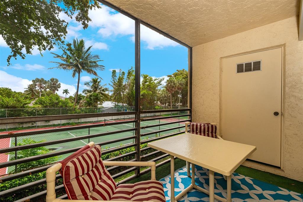 128 South Cypress Road, Unit 827 Pompano Beach, FL 33060 - Photo 6 of 30