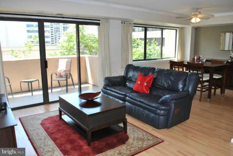 1301 North Courthouse Road, Unit 1111 Arlington, VA 22201 - Photo 13 of 27 Living Room