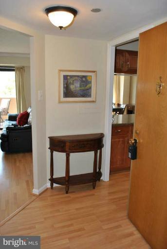 1301 North Courthouse Road, Unit 1111 Arlington, VA 22201 - Photo 7 of 27 Interior (General)
