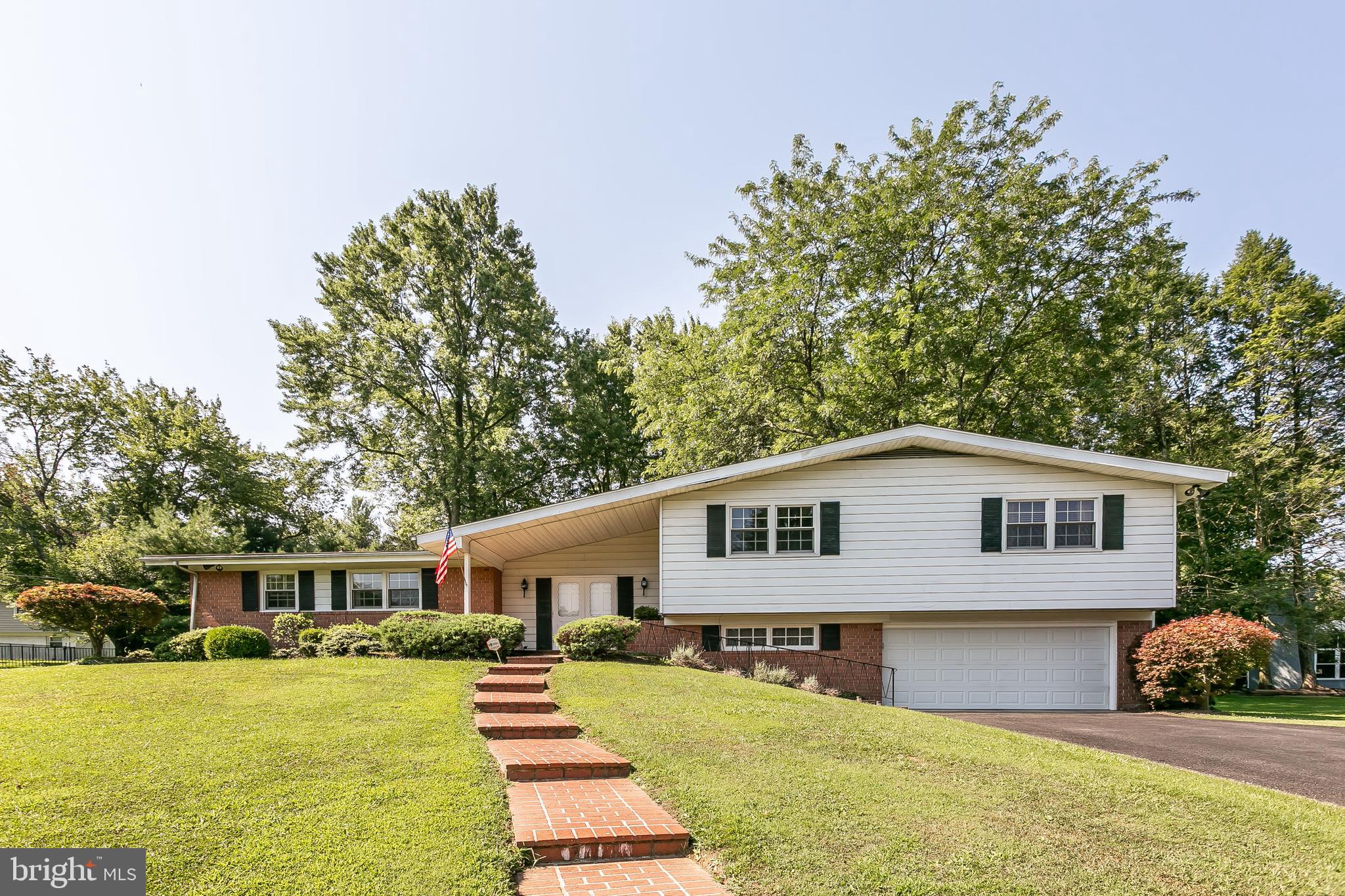 7702 Eden Roc Way Baltimore, MD 21208 - Photo 2 of 37 Great curb appeal