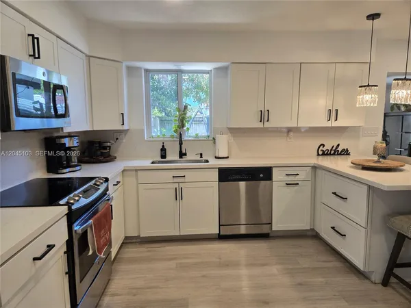 $515,000 | 1131 North 75th Avenue, Hollywood, FL 33024