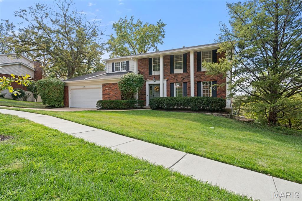 13124 Huntercreek Ridge Road St. Louis, MO 63131 - Photo 2 of 47 Gallery Image 2