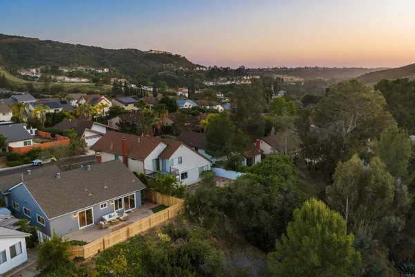 $1,265,000 | 9604 Paseo Montril, San Diego, CA 92129