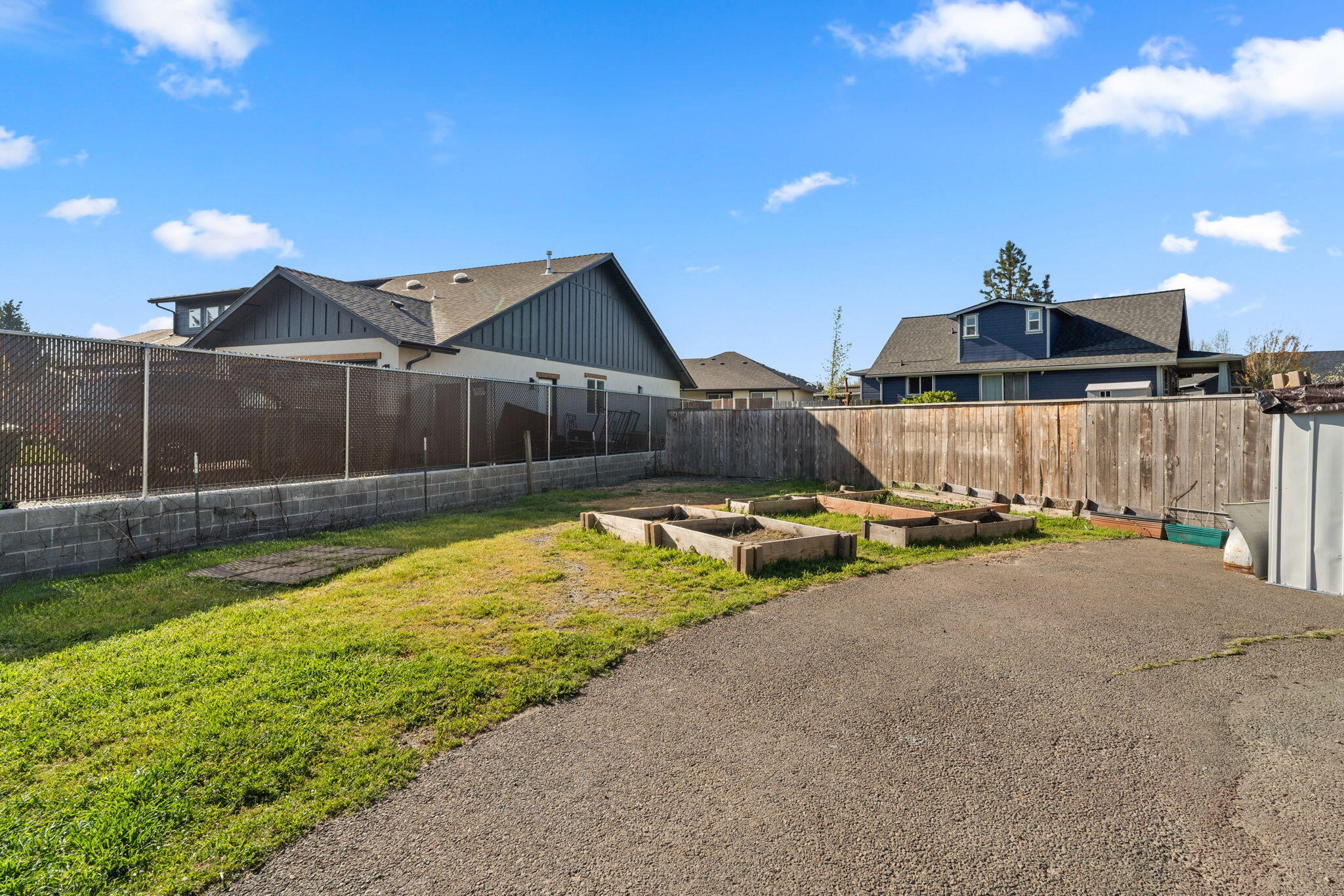 2975 Leonard Road Grants Pass, OR 97527 - Photo 26 of 28 8-web-or-mls-9_2975 leonard road - 08