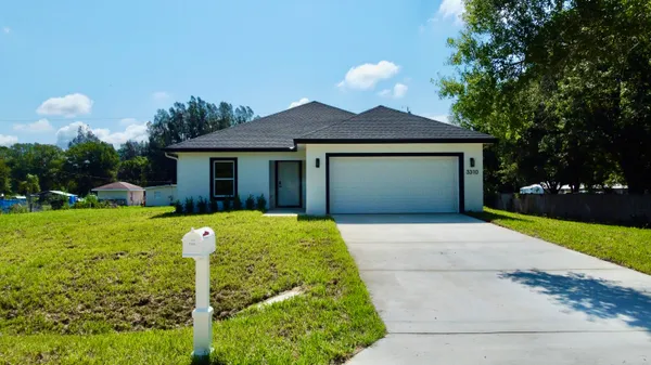 $329,900 | 3310 Northwest 22nd Avenue, Okeechobee, FL 34972