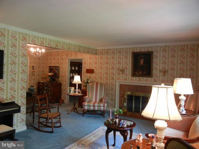 8116 Wellington Road Alexandria, VA 22308 - Photo 25 of 25 Living Room