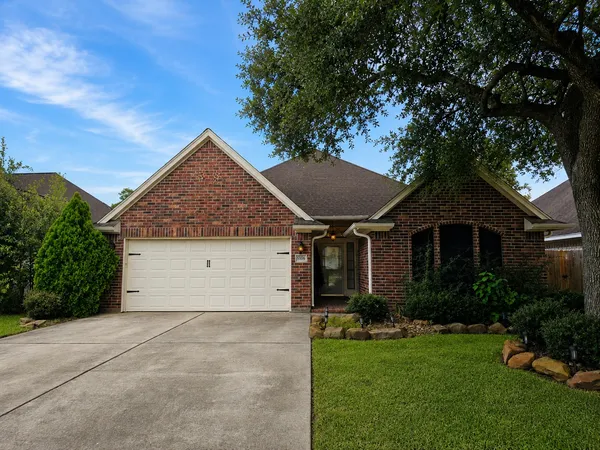 $2,250 | 5106 Misty Lane, Pasadena, TX 77505