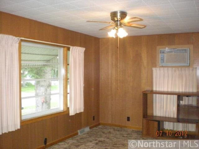 218 Division Street Sandstone, MN 55072 - Photo 7 of 16 Gallery Image 7