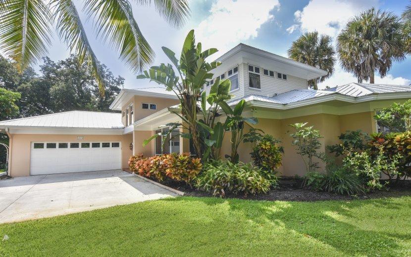 1514 Southeast Riverside Drive Stuart, FL 34996 - Photo 3 of 26 3