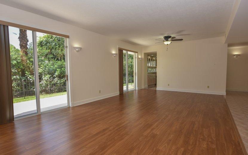 1514 Southeast Riverside Drive Stuart, FL 34996 - Photo 10 of 26 10